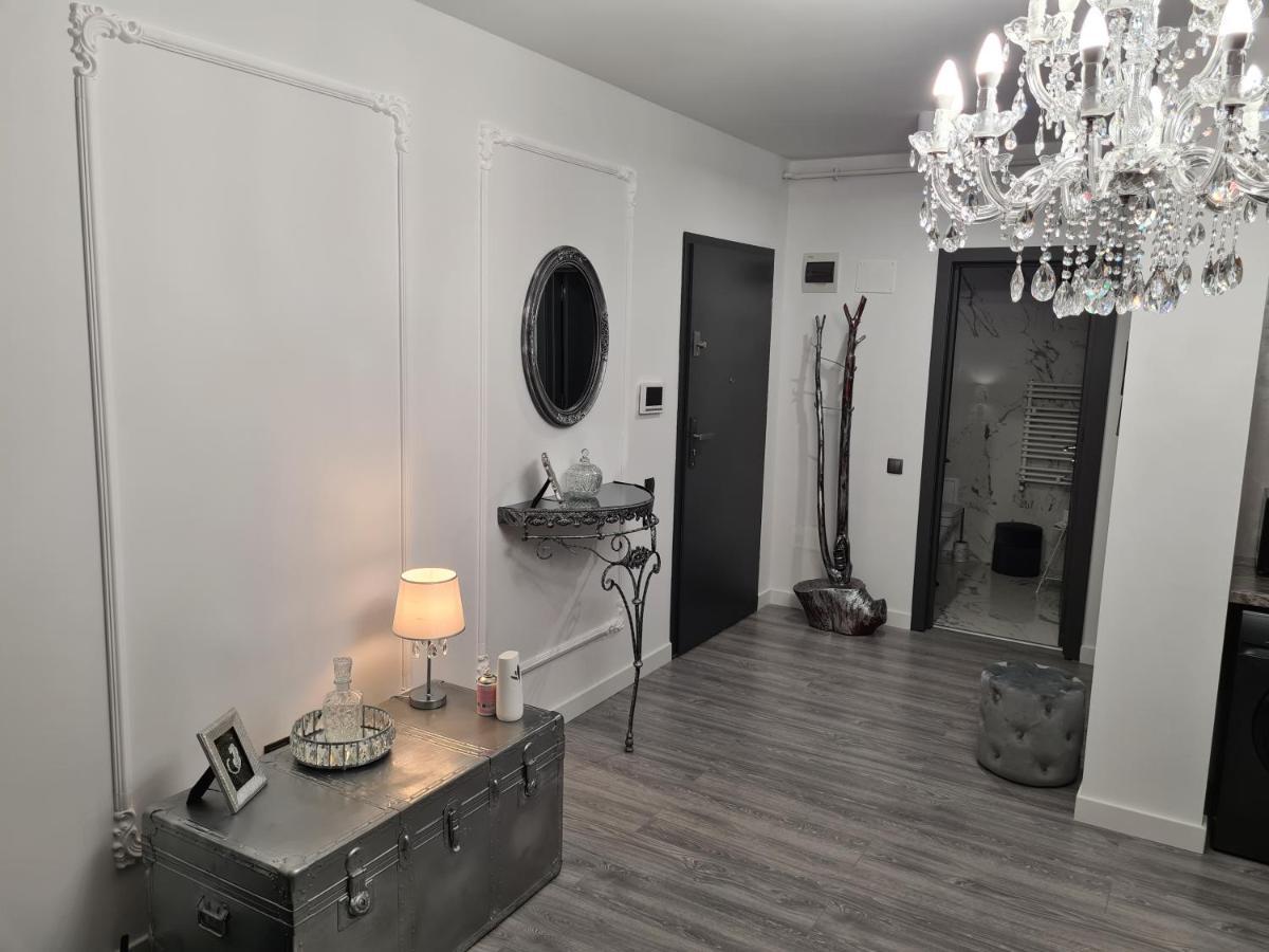 Parisian Apartment Cluj Εξωτερικό φωτογραφία