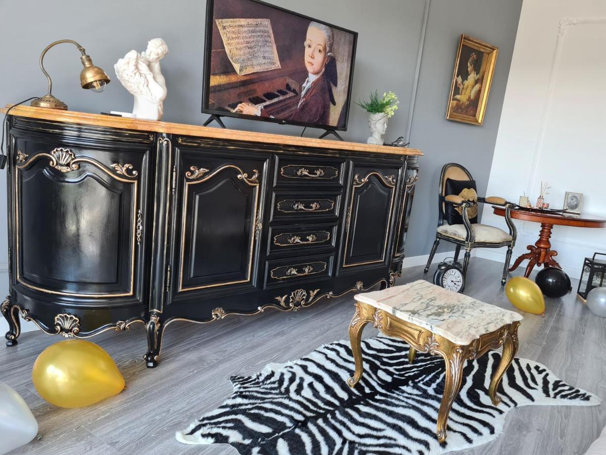 Parisian Apartment Cluj Εξωτερικό φωτογραφία