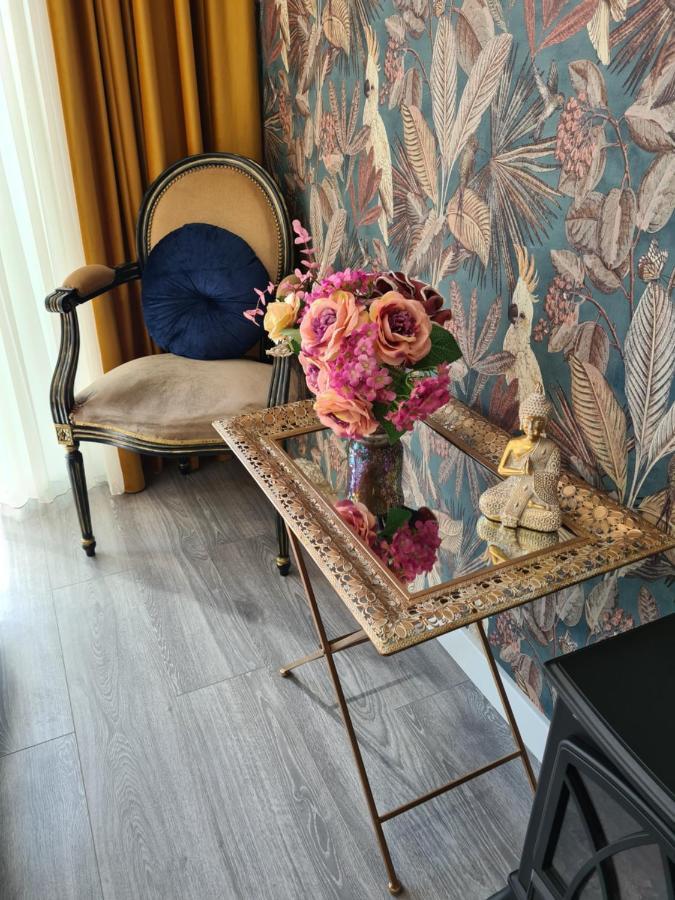 Parisian Apartment Cluj Εξωτερικό φωτογραφία